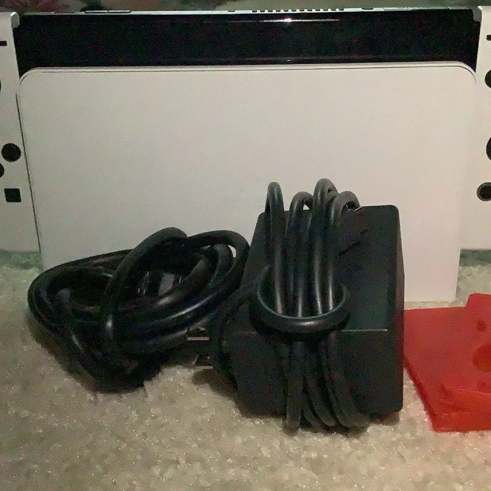 White Nintendo switch OLED